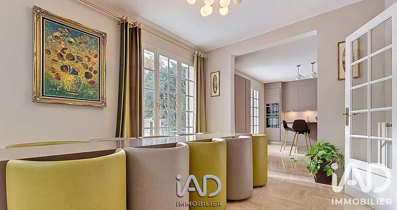 Maison 8 pièces 211 m² · à Chilly-Mazarin · 211 m² · 695 000 €