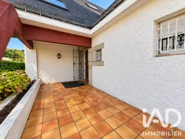 Architectural house in Larmor-Plage (56260)