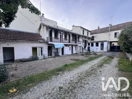 Building in Montereau-Fault-Yonne (77130)