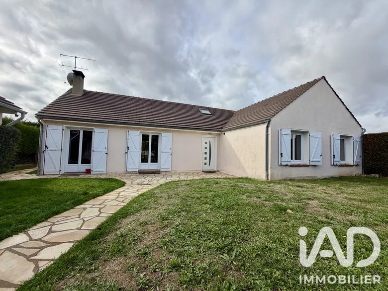 Maison 6 pièces 133 m² · à Champcueil · 133 m² · 370 000 €