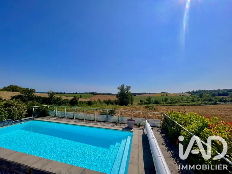 Maison 6 pièces 141 m² · à Montpezat-de-Quercy · 141 m² · 305 000 €