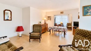 Apartment in Saint-Étienne (42100)