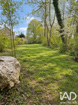 Terrain à bâtir à Aubepierre-Ozouer-le-Repos (77720)