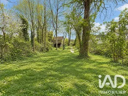 Terrain à bâtir à Aubepierre-Ozouer-le-Repos (77720)