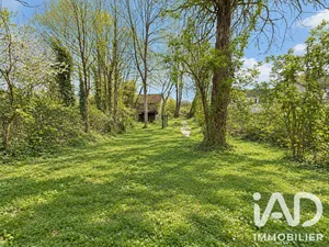 Building plot in Aubepierre-Ozouer-le-Repos (77720)