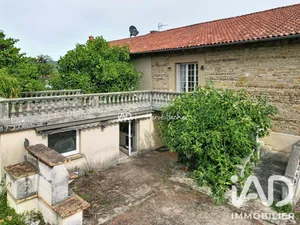 Maison de village à Saint-Martin-du-Mont (01160)