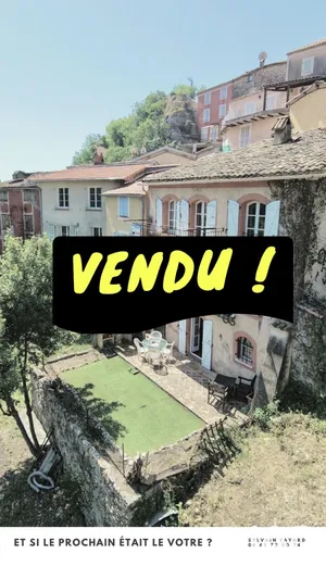 Maison de village à GILETTE (06830)