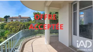 Apartment in Villeneuve-Loubet (06270)