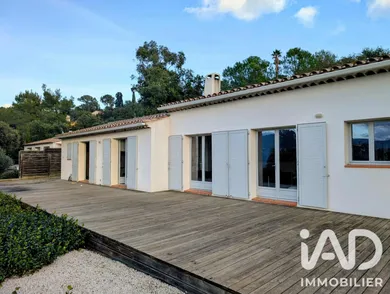 Maison traditionnelle à Pierrefeu-du-Var (83390)