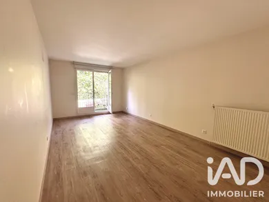 Appartement à Saint-Germain-lès-Corbeil (91250)