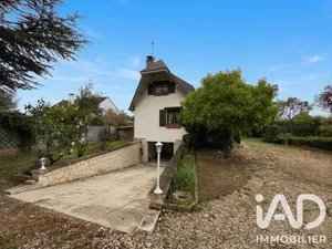 Maison à Notre-Dame-de-l'Isle (27940)