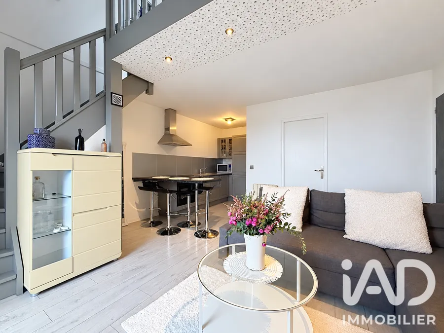 Duplex à Pontault-Combault (77340) photo 3