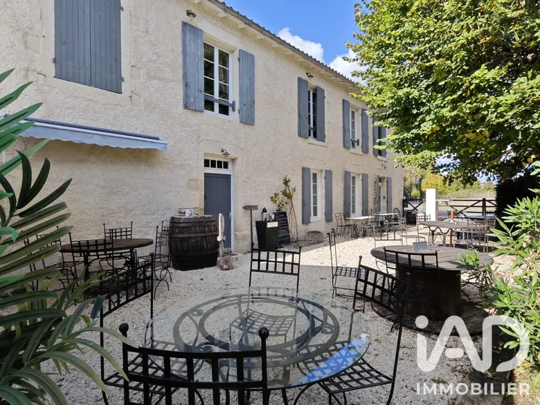 Local commercial 285 m² · à Aulnay · 285 m² · 304 499 €