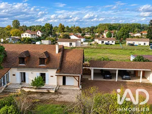 Traditional house in Camps-sur-l'Isle (33660)