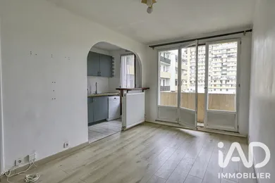 Studio à Épinay-sur-Seine (93800)