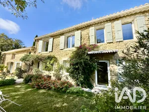 Mas à Camaret-sur-Aigues (84850)
