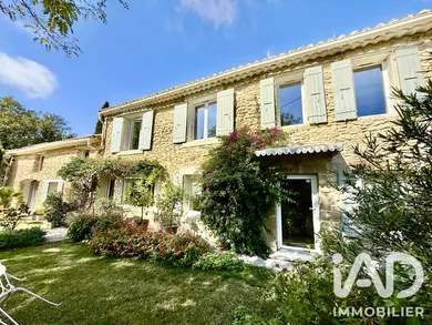 Mas à Camaret-sur-Aigues (84850)