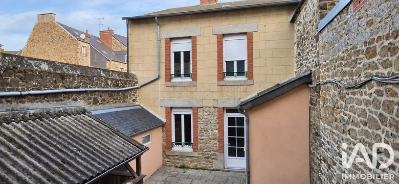 Maison 3 pièces 53 m² · à Fougères · 53 m² · 125 000 €