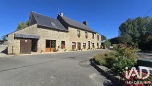 Longere in Parigné (35133)