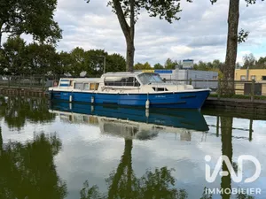 Péniche à Paray-le-Monial (71600)