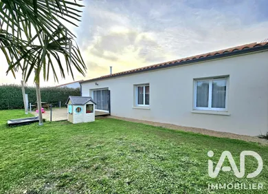 Maison à Essarts-en-Bocage (85140)