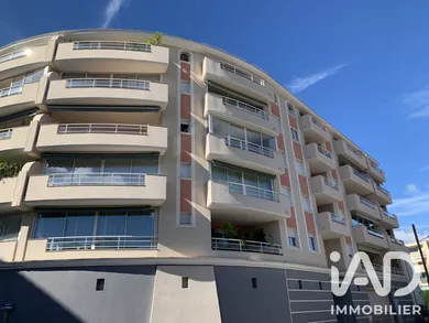 Apartment in Saint-Raphaël (83700)