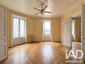 Apartment in Nantes (44000)