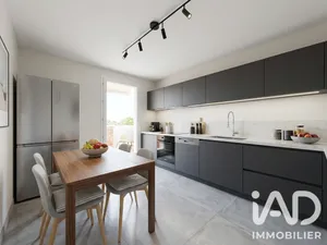 Apartment in Pontault-Combault (77340)