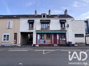Building in Montereau-Fault-Yonne (77130)
