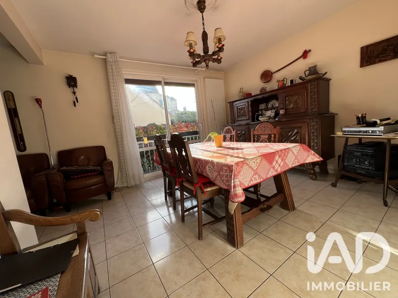 Appartement 3 pièces 74 m² · à Mantes-la-Jolie · 74,3 m² · 189 000 €