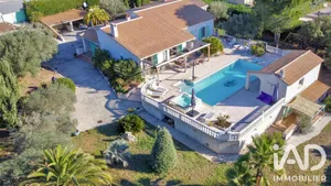 Maison à Roquebrune-sur-Argens (83520)
