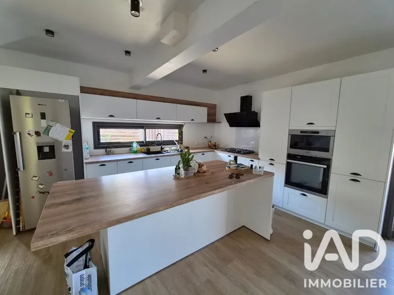 Maison 5 pièces 110 m² · au Tampon · 110 m² · 370 000 €