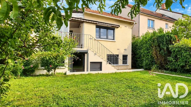 Maison 5 pièces 111 m² · à Vélizy-Villacoublay · 111 m² · 580 000 €