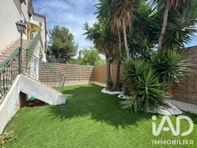 Apartment in Sanary-sur-Mer (83110)