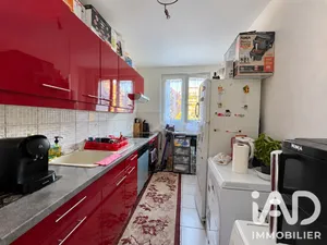 Apartment in Les Ulis (91940)