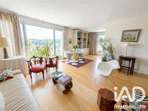 Apartment in Villebon-sur-Yvette (91140)
