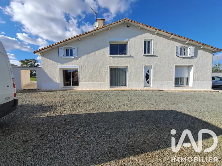 Maison 6 pièces 179 m² · à Saint-Germier · 179 m² · 269 000 €