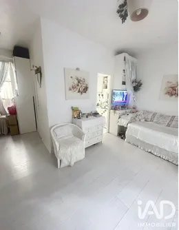 Studio à Paris (75015)