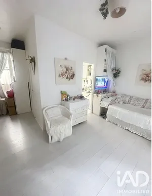 Studio à Paris (75015)