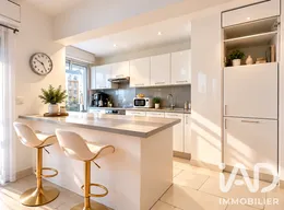 Apartment in Nice (06100)