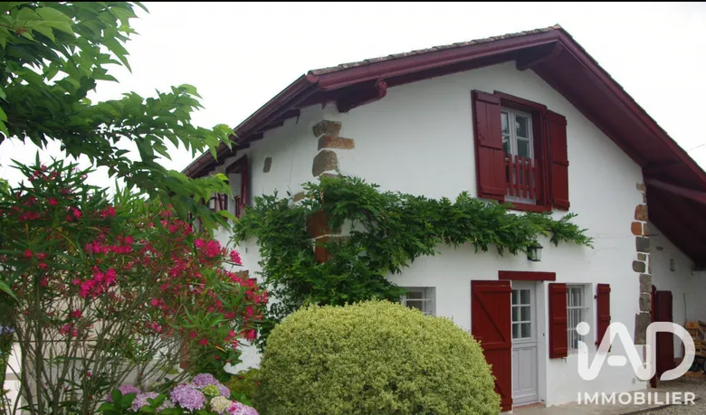 Maison 5 pièces 152 m² · à Larressore · 152 m² · 622 000 €