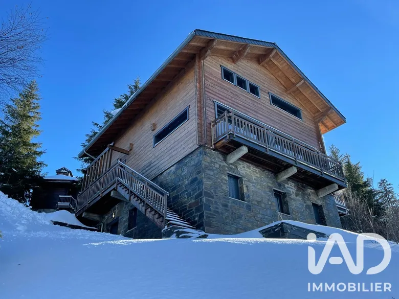 Maison 8 pièces 185 m² · à Ustou · 185 m² · 420 000 €