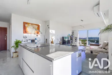Apartment in Nice (06100)