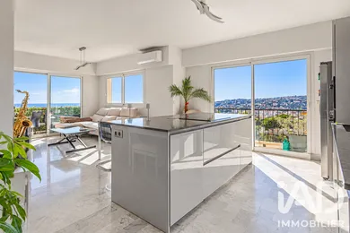 Apartment in Nice (06100)