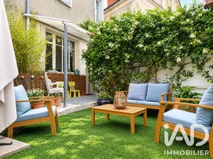 Townhouse in Chinon (37500)