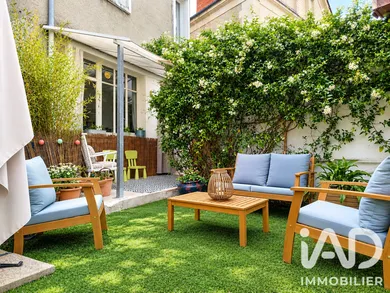 Townhouse in Chinon (37500)