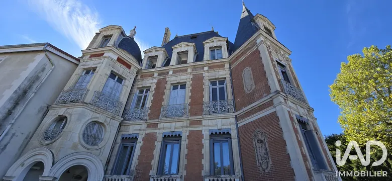 Appartement 5 pièces 110 m² · à Roche-la-Molière · 110 m² · 180 000 €