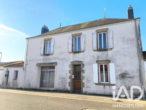 Maison de village à Nieul-le-Dolent (85430)