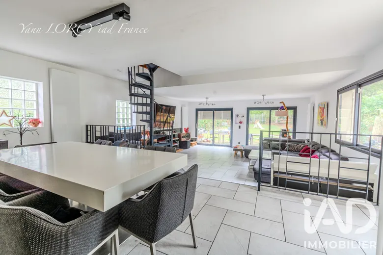 Maison 8 pièces 204 m² · à Boissy-sous-Saint-Yon · 204 m² · 515 000 €