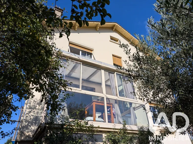 Maison 4 pièces 140 m² · à Baneuil · 140 m² · 147 000 €
